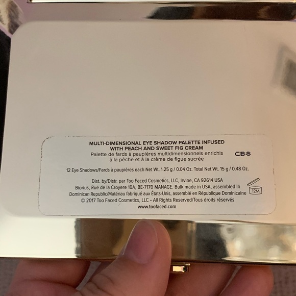 Too Faced White Peach palette - Picture 4 of 4